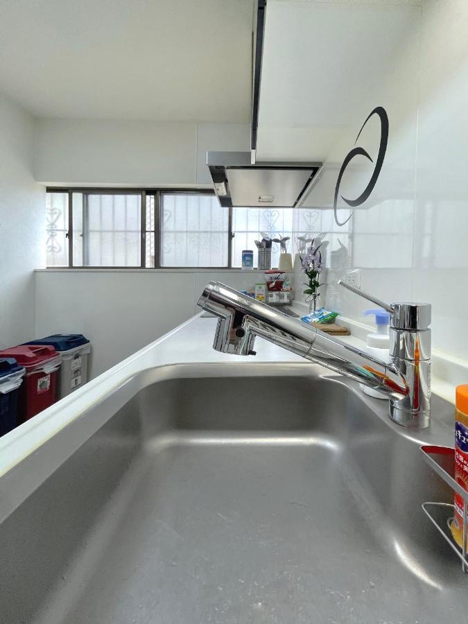 אוסקה Guesthouse中道 מראה חיצוני תמונה