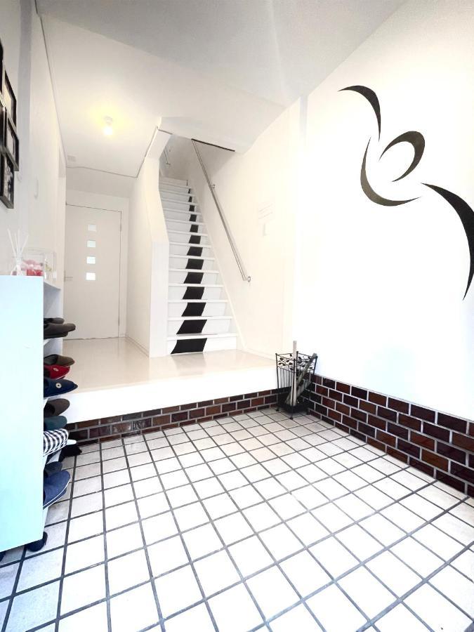 אוסקה Guesthouse中道 מראה חיצוני תמונה